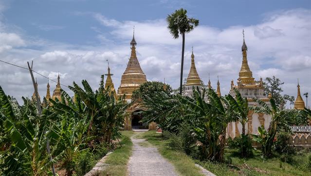 Tempelanlage in Hantharwawddy-Village, Mandalay, Myanmar